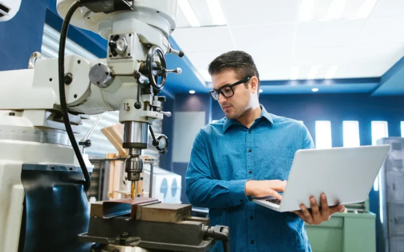 Main Contractors & Engineers_WH_1000x562.5px